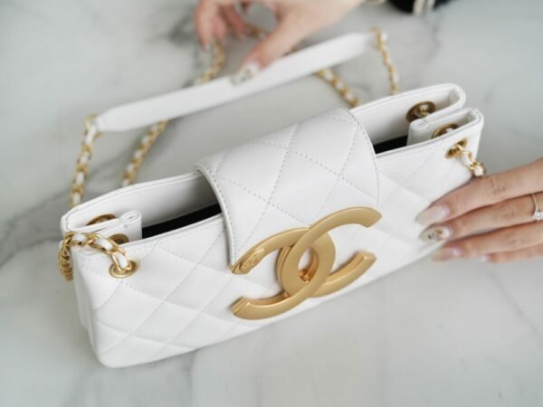 CHL 24c original lambskin retro big logo baguette bag 24cm