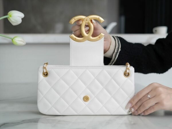 CHL 24c original lambskin retro big logo baguette bag 24cm