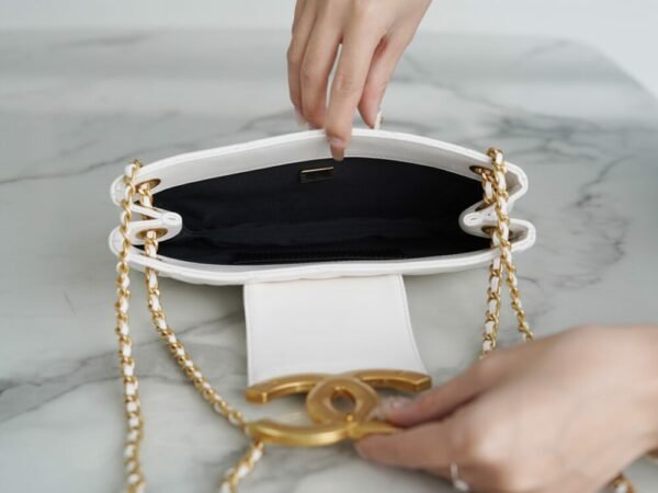 CHL 24c original lambskin retro big logo baguette bag 24cm