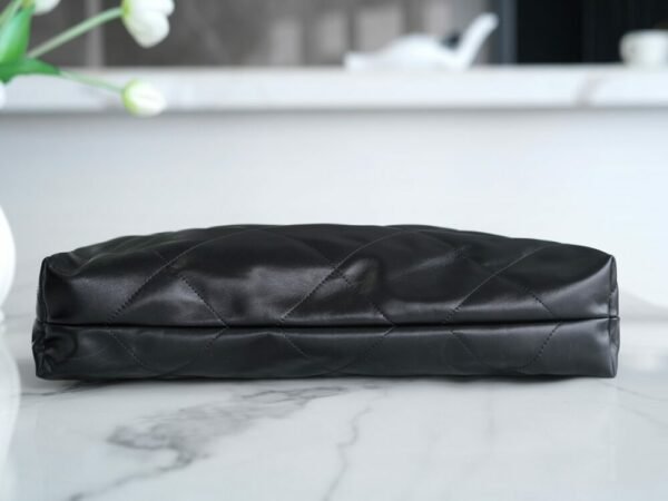 CHL 24C Horizontal 22 Handbag Black Gold Buckle 45cm