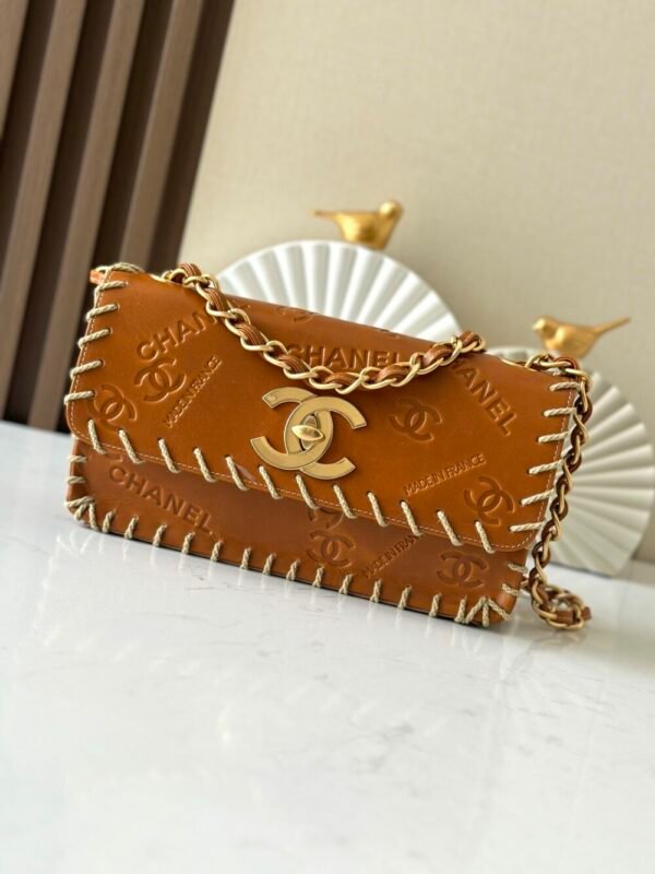 CHL Vintage resin leather chain bag 25cm A2216
