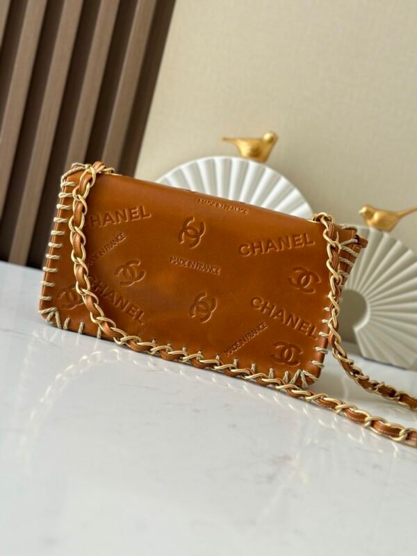 CHL Vintage resin leather chain bag 25cm A2216