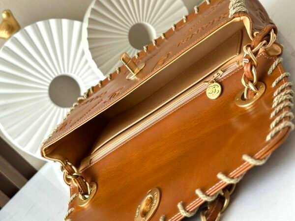 CHL Vintage resin leather chain bag 25cm A2216