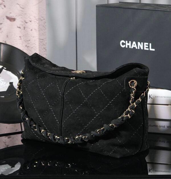 CHL Single shoulder chain bag