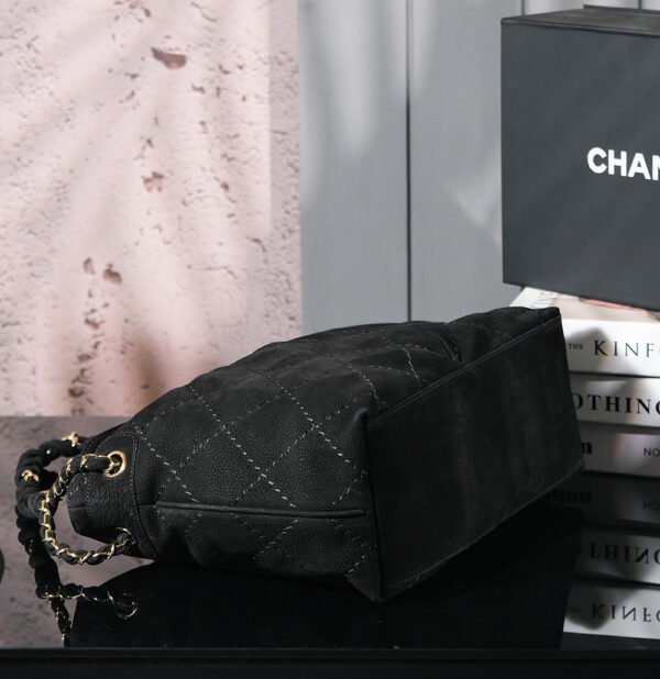 CHL Single shoulder chain bag