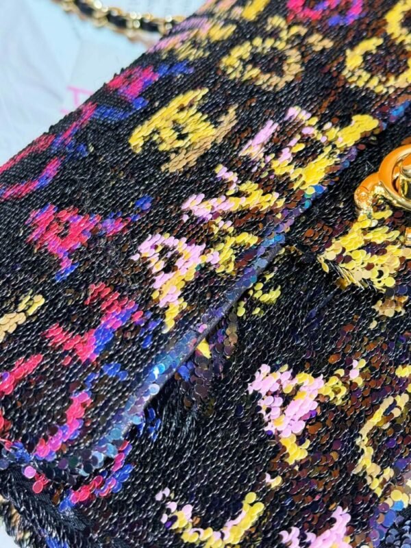 CHL 24c sequin CF beads AS4651