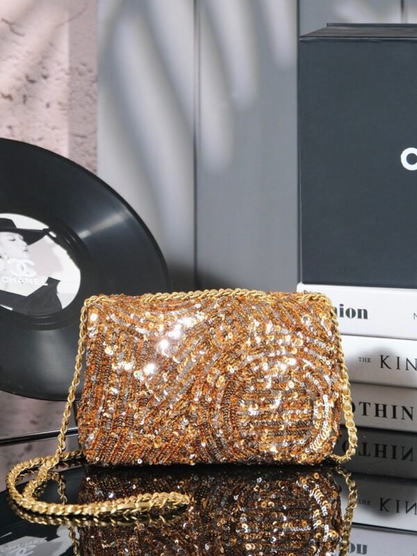 CHL CF 19 Autumn High-end Workshop 21cm