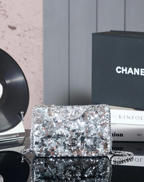 CHL 25c Handmade Sequined Flap Bag 21cm cf