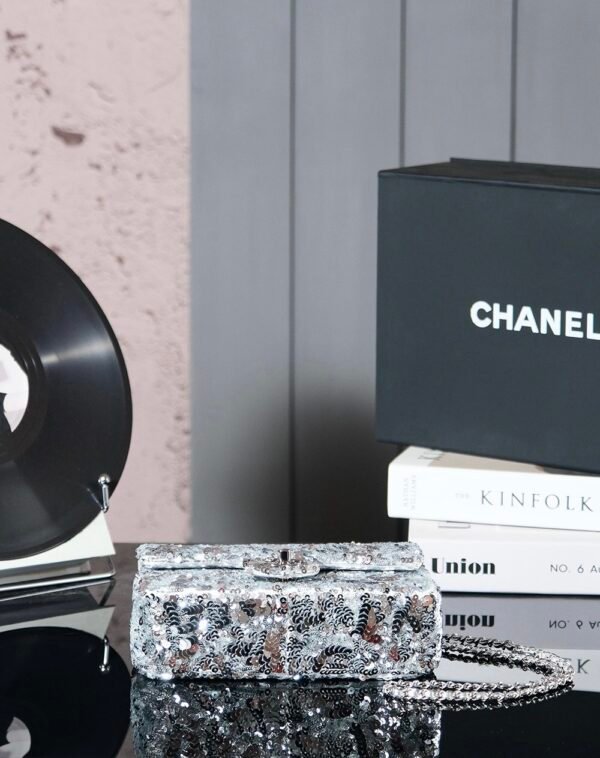 CHL 25c Handmade Sequined Flap Bag 21cm cf