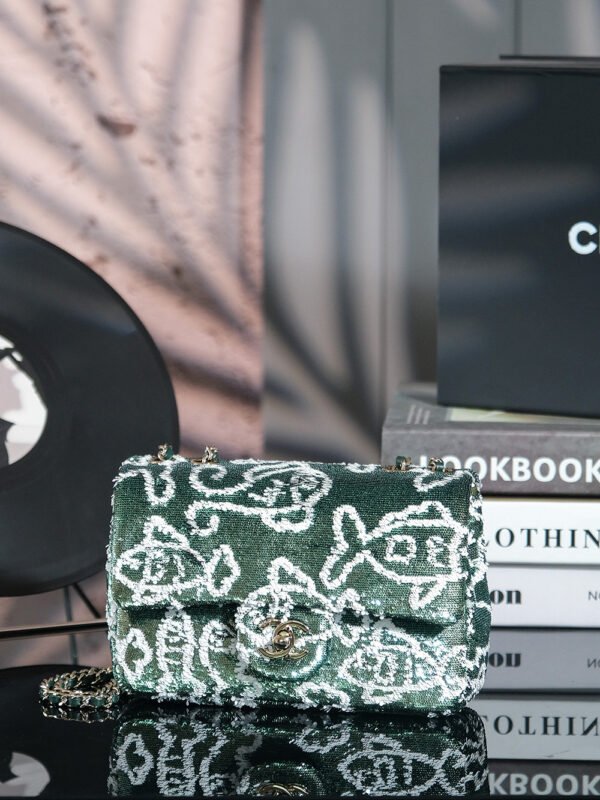 CHL 25c Handmade Sequined Flap Bag 21cm cf