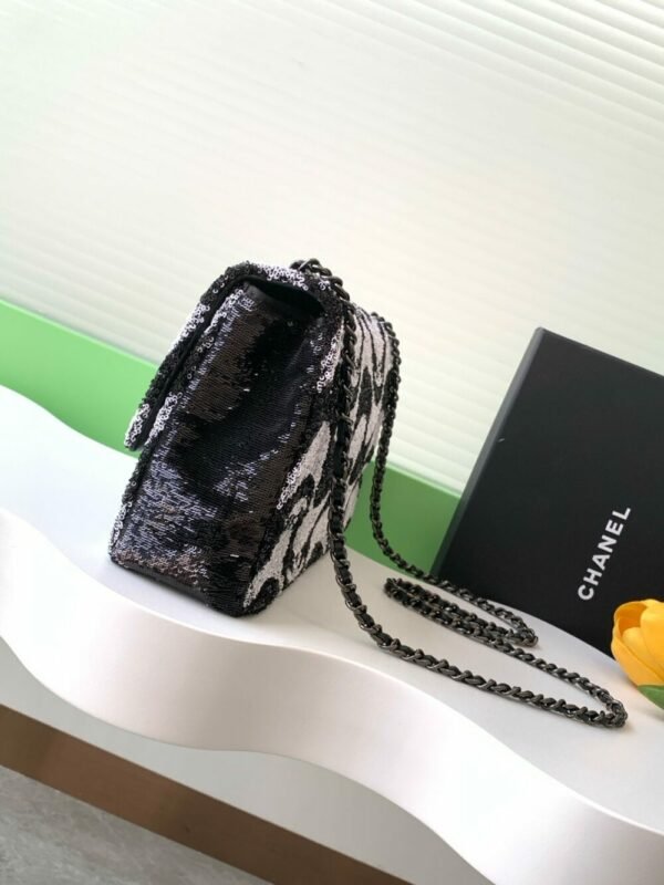 CHL Limited edition sequin black and white wave CF AS2407 25cm