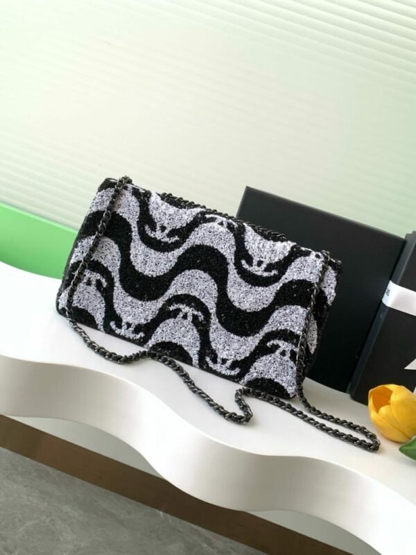 CHL Limited edition sequin black and white wave CF AS2407 25cm