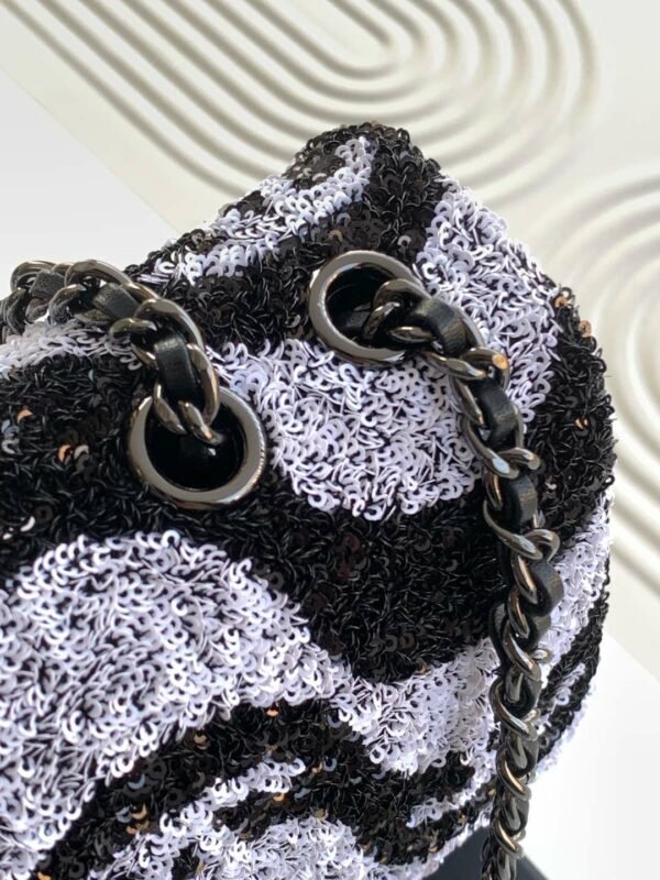 CHL Limited edition sequin black and white wave CF AS2407 25cm