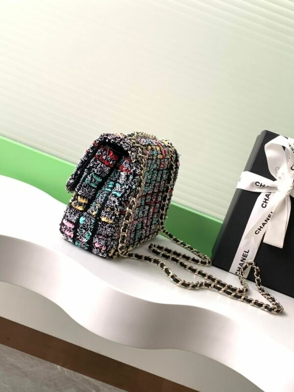 CHL 25c CF AS4561 20cm Sequins Beads