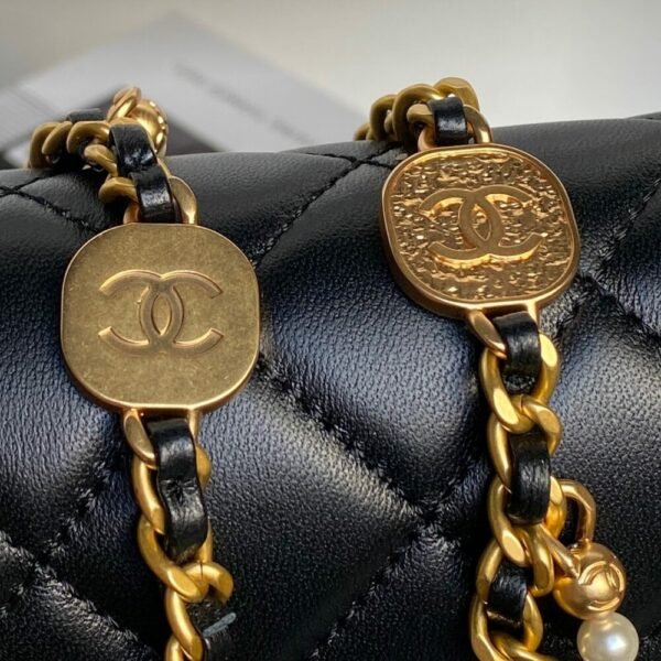 CHL 25P Spring/Summer Collection AP5353 Mini Flap Bag 22cm