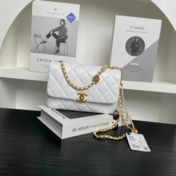 CHL 25P Spring/Summer Collection AP5353 Mini Flap Bag 22cm