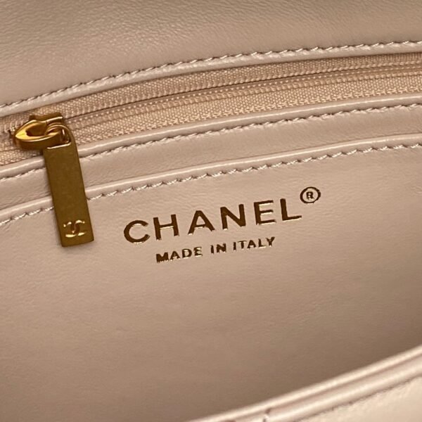 CHL 25P Spring/Summer Collection AP5353 Mini Flap Bag 22cm