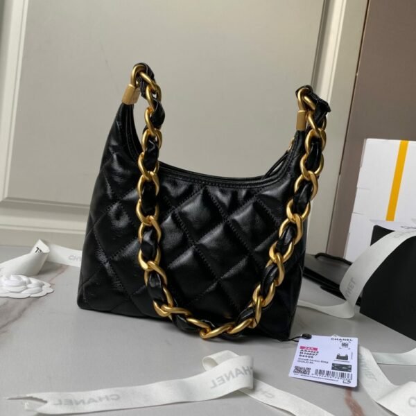 CHL 24A Underarm Bag AS4922 Hobo 22.5cm