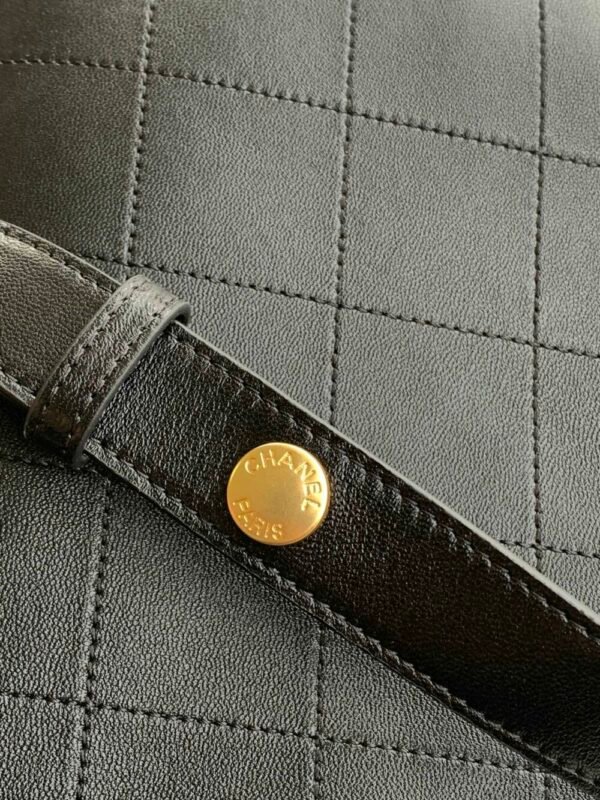 CHL 25P Rivet Bucket Bag AS5406 31cm