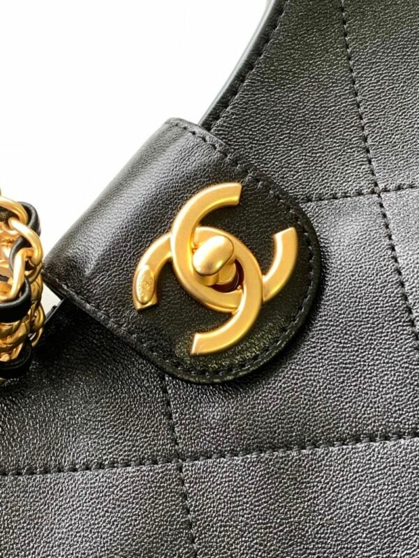 CHL 25p hobo underarm bag AS5403 27cm