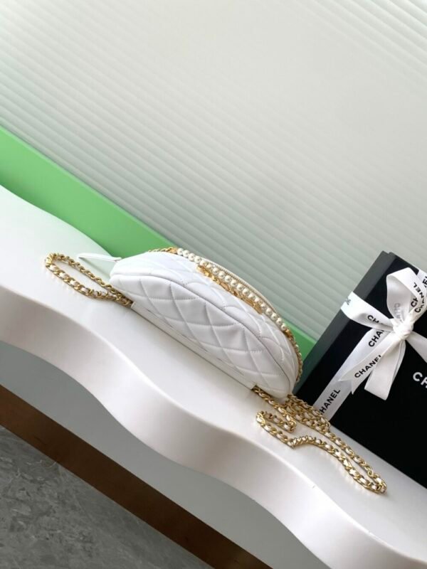 CHL 24A Pearl Chain Waist Bag 24cm