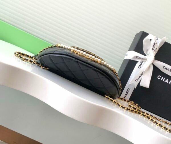 CHL 24A Pearl Chain Waist Bag 24cm