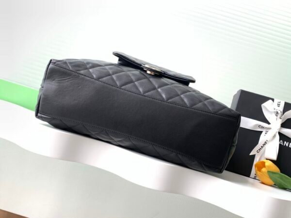 CHL 23B hobo underarm bag AS4339 37cm