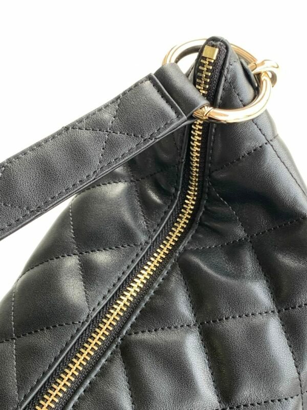 CHL 23B hobo underarm bag AS4339 37cm