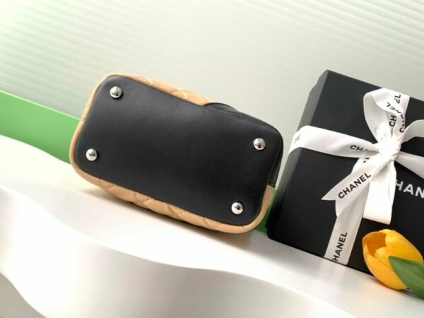 wsxc1743076029871_3 CHL Panda basket bag double C logo handbag AS6335 20cm