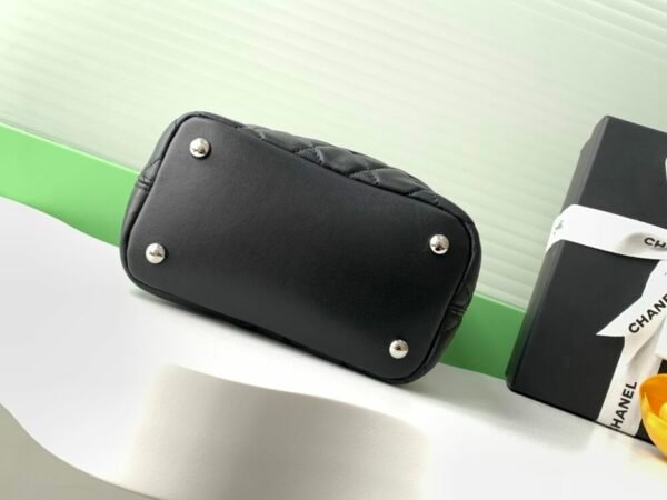 CHL Panda basket bag double C logo handbag AS6335 20cm