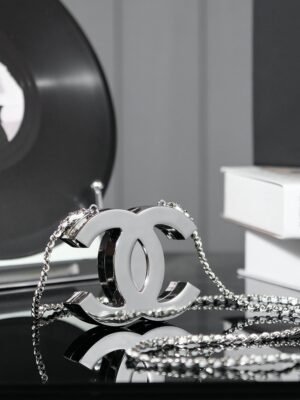 CHL 25c Resort Collection  Mirror Bag