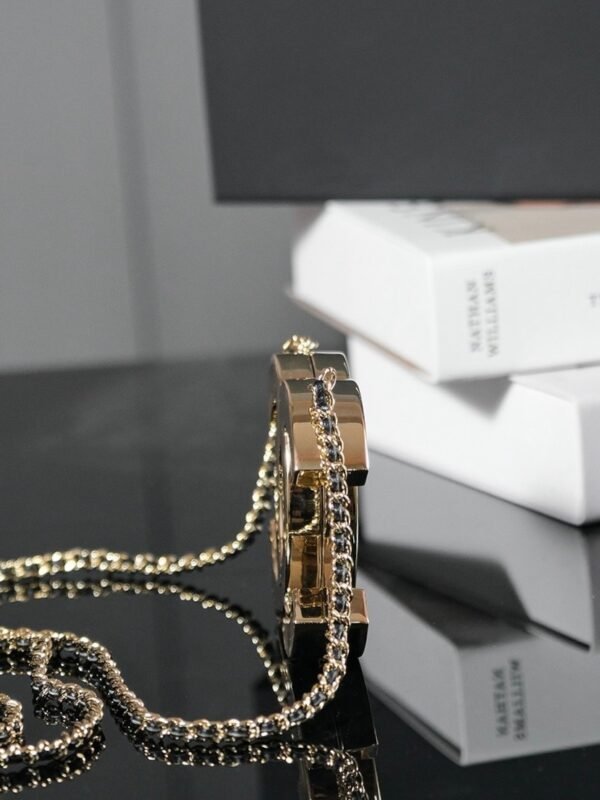 CHL 25c Resort Collection  Mirror Bag