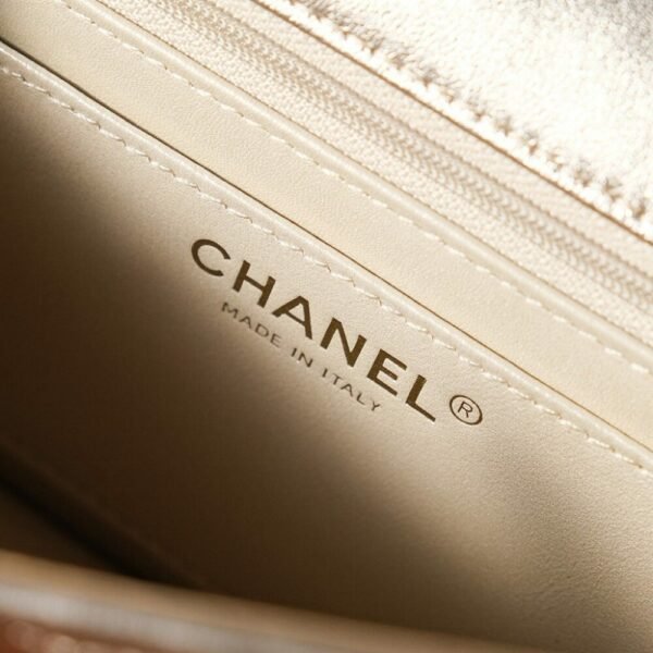 CHL 25c Early Spring Catwalk Hand-woven CF 20cm