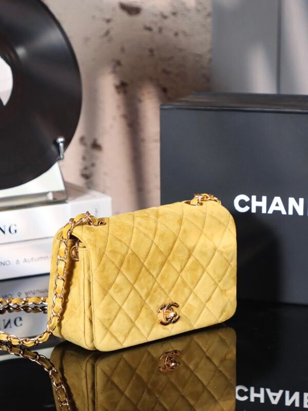 CHL 19cm mini box bag Suede cf