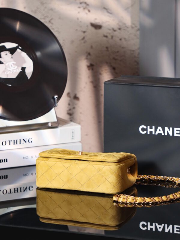 CHL 19cm mini box bag Suede cf