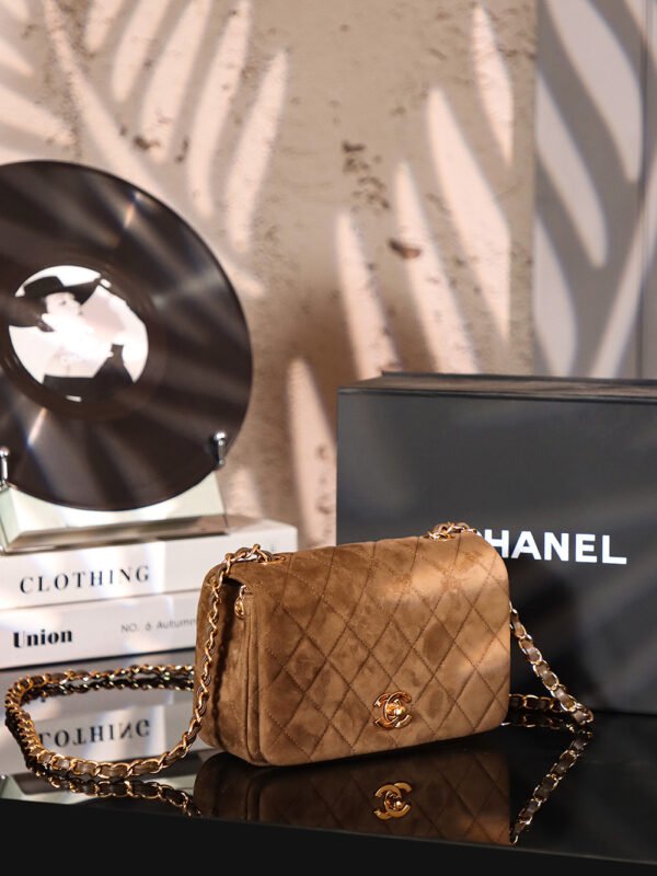 CHL 19cm mini box bag Suede cf