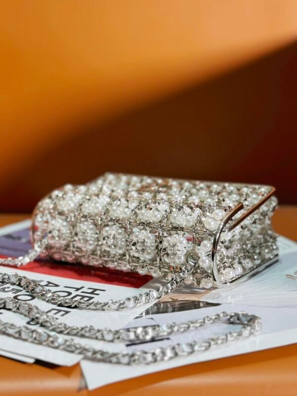 CHL 23 CF Handmade Pearl Hollow Metal Bag 17cm