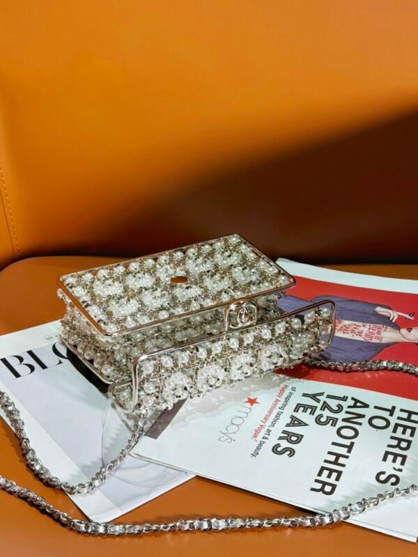 CHL 23 CF Handmade Pearl Hollow Metal Bag 17cm