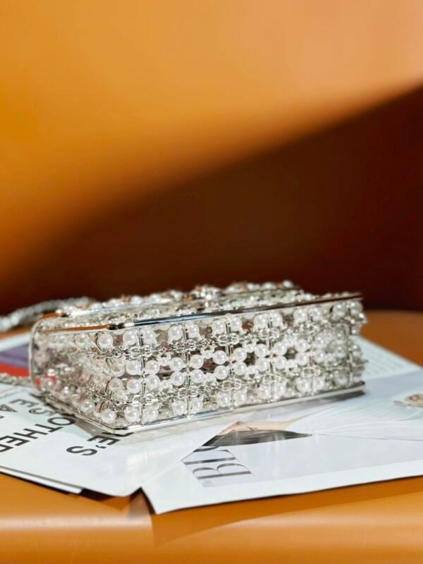 CHL 23 CF Handmade Pearl Hollow Metal Bag 17cm