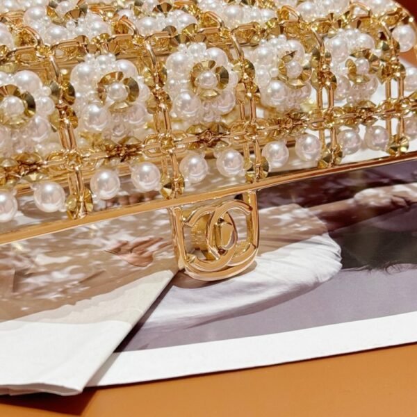 CHL 23 CF Handmade Pearl Hollow Metal Bag 17cm