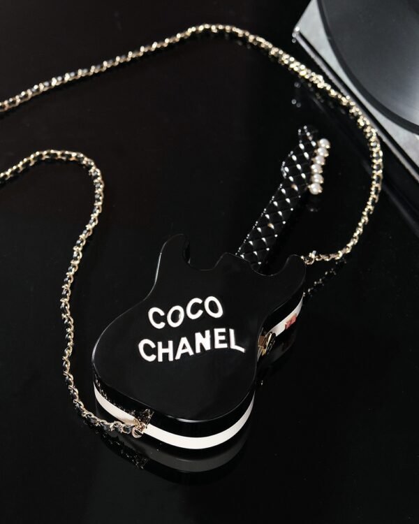 CHL 24a Guitar Dinner Box Bag AS4955 28cm