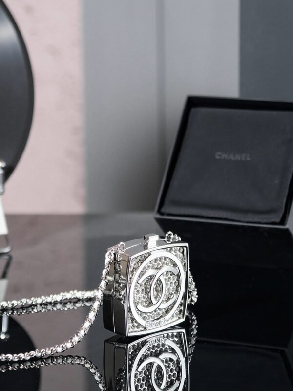 CHL 25A Early Spring Series Boutique Makeup Cake Box 7.2cm