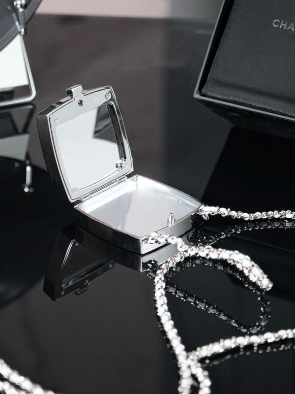 CHL 25A Early Spring Series Boutique Makeup Cake Box 7.2cm