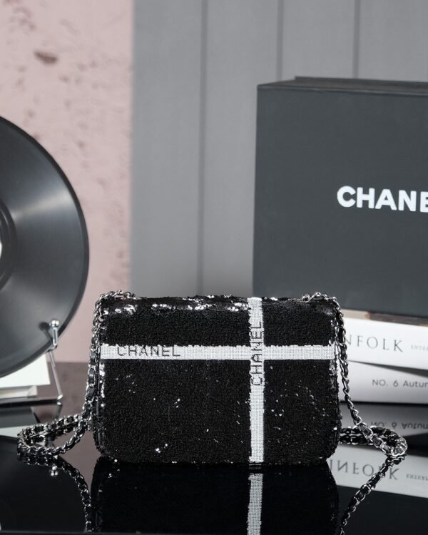 CHL 24b Heavy Industry Series Collectibles Flap Bag Sequin Bead 20cm