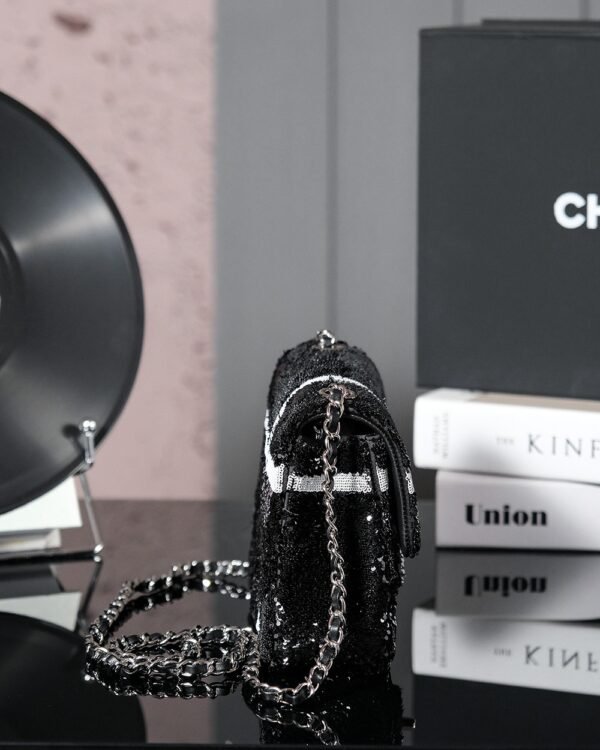 CHL 24b Heavy Industry Series Collectibles Flap Bag Sequin Bead 20cm