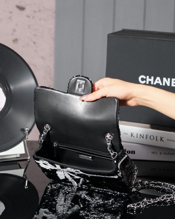 CHL 24b Heavy Industry Series Collectibles Flap Bag Sequin Bead 20cm