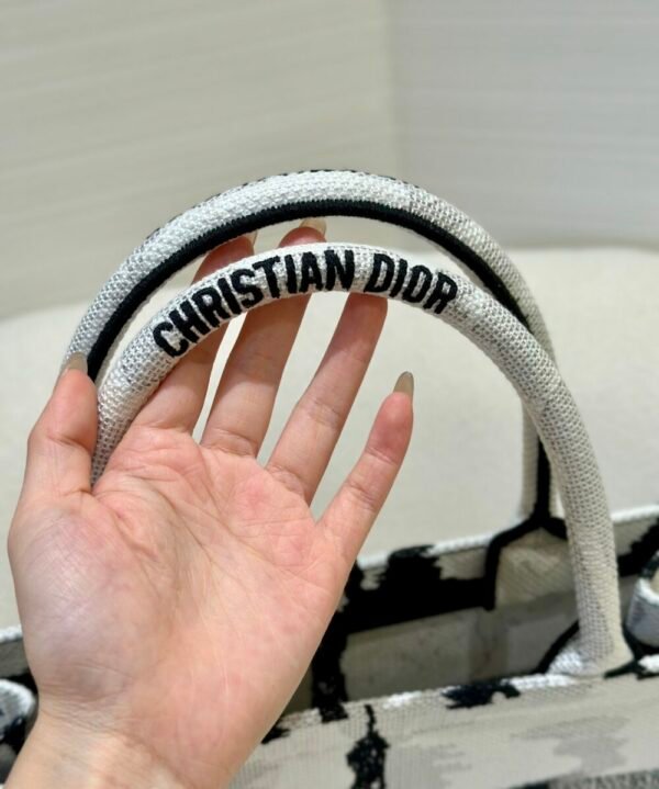 DIO lady DI luxury for women tote bag 36cm