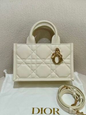 DIO lady DI luxury for women handbag shoulder bag 21.5cm