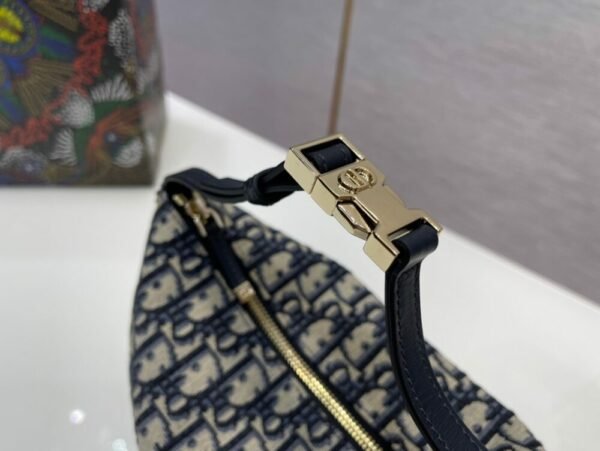 DIO lady DI luxury for women handbag shoulder bag Nomad Lunch Box Bag 22cm