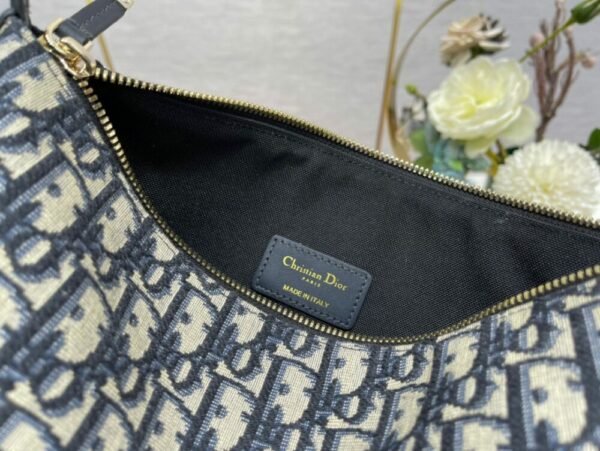 DIO lady DI luxury for women handbag shoulder bag Nomad Lunch Box Bag 22cm